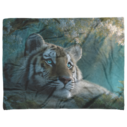 Gentle_Tiger_With_Blue_Eyes_Curled_Up_Un_H_Blanket_AS_Flat_Mockup.png_15283467