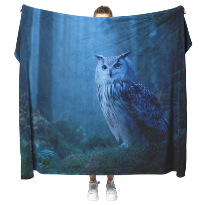Moonlight_Owl_With_Blue_Eyes_And_Mystica_H_Blanket_Model_Mockup.png